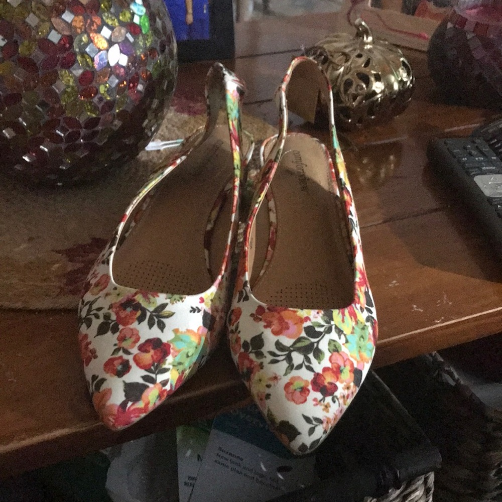 Multicolor pumps. Very pretty, never worn.